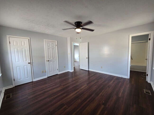 Building Photo - 6758 Seaford Dr