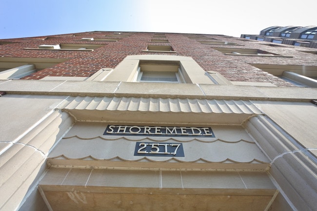 Building Photo - The Shoremeade