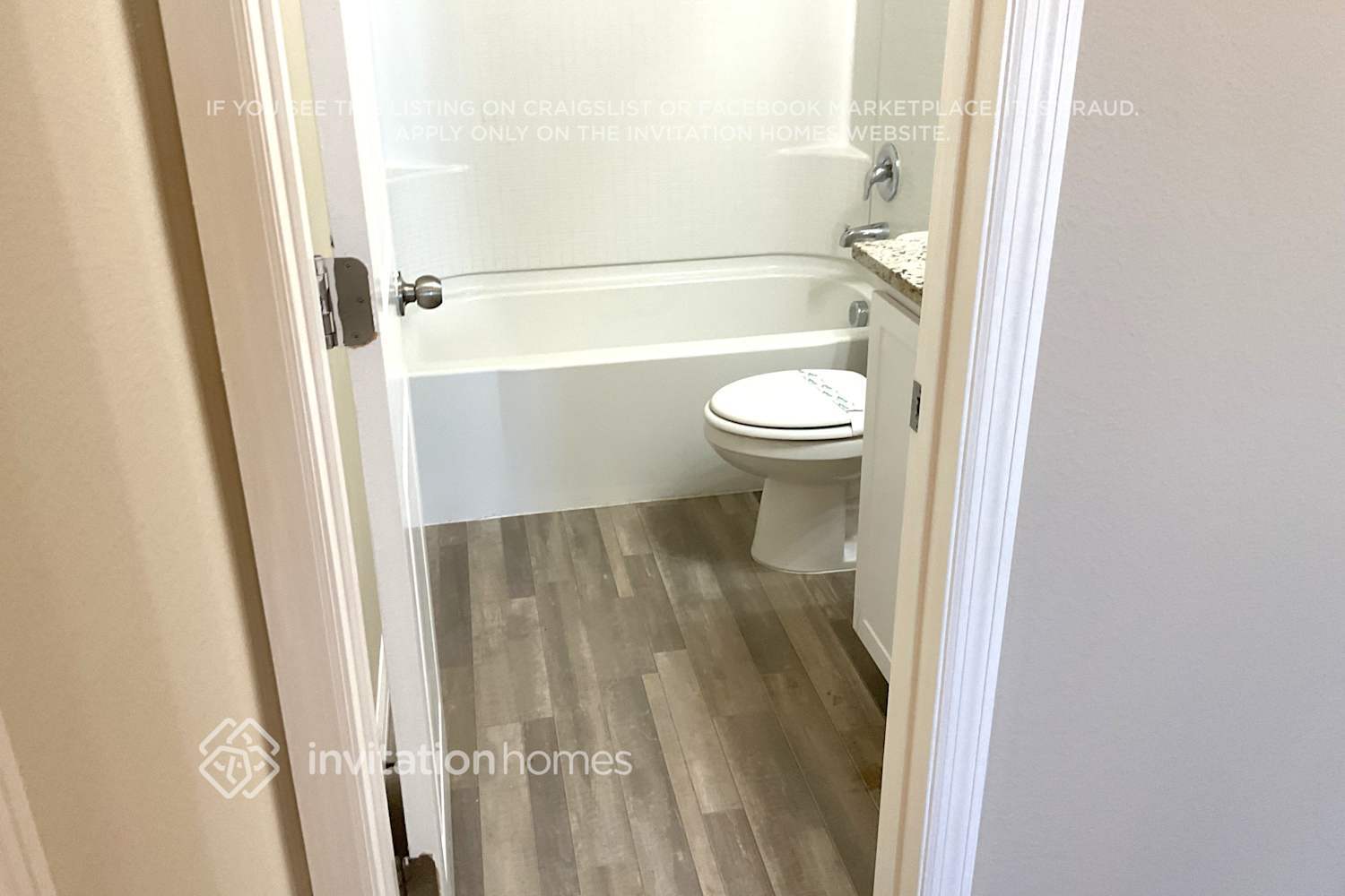 Building Photo - 202 Gladiola Ct