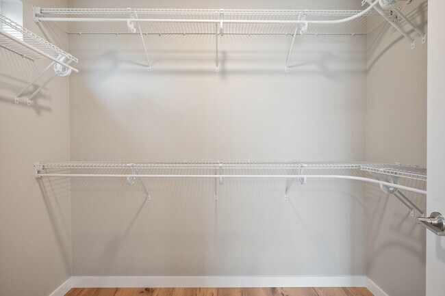 Building Photo - NEW Bothell Townhome | 4 Bedroom | $3,900