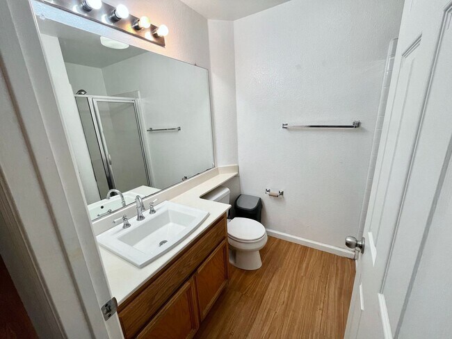 Building Photo - Bright & Spacious 4BR/3BA Home in Desirable East Davis – 1,980 Sq Ft