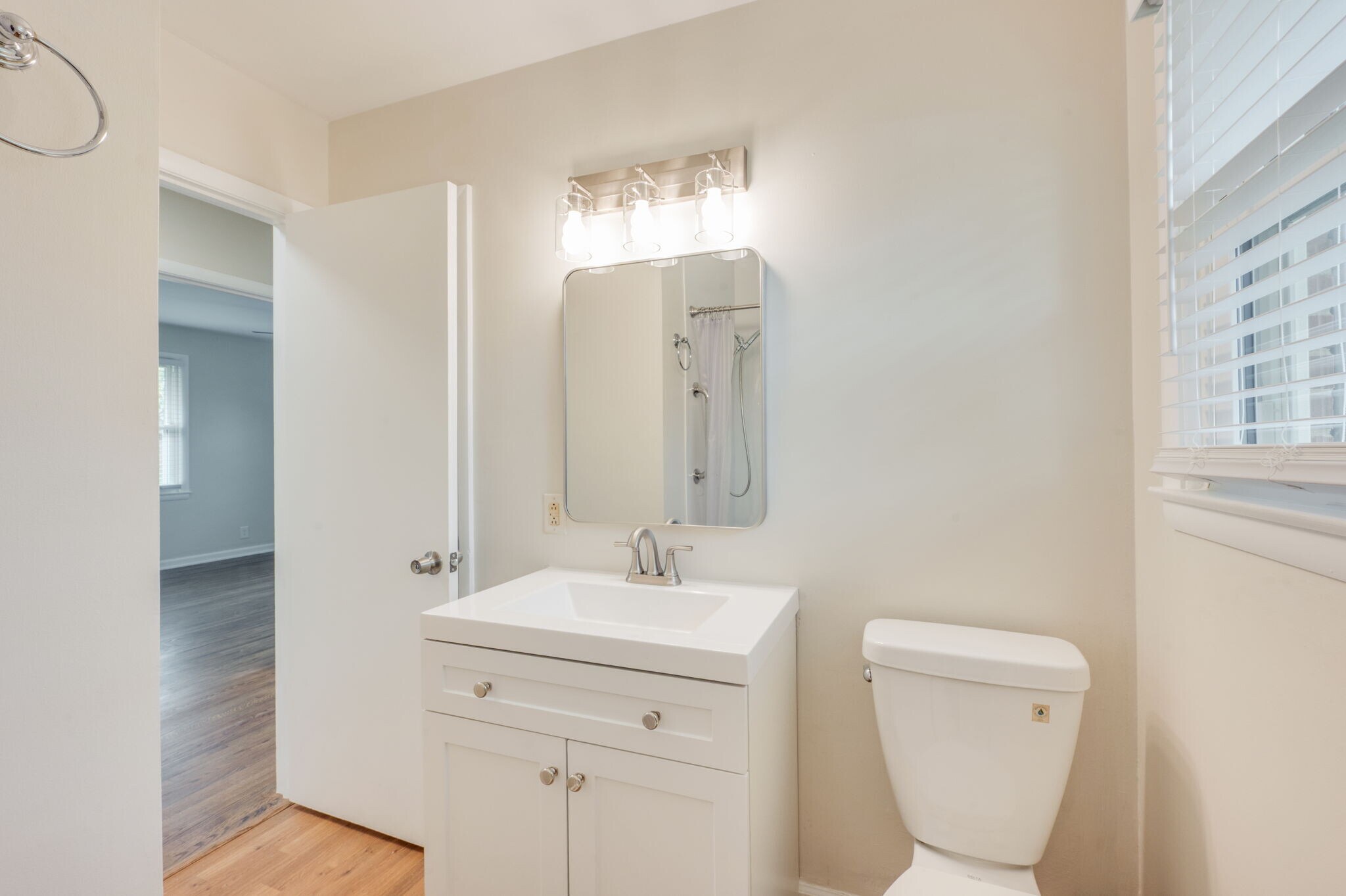 Building Photo - 5003 Hasty Dr