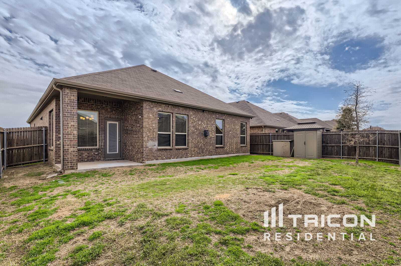 Building Photo - 16300 Harwood Dr