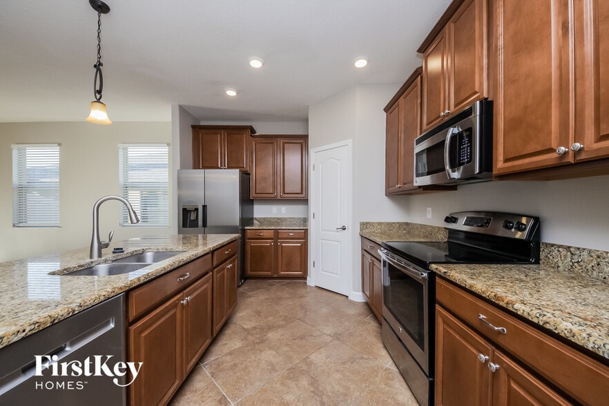 Building Photo - 1958 Pantheon Dr