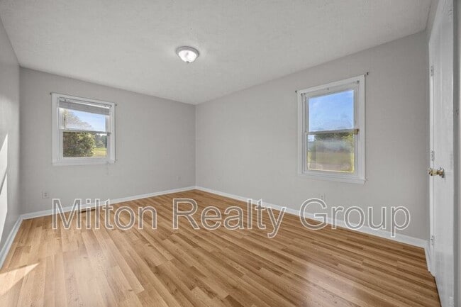 Building Photo - 54 Rolling Springs Dr