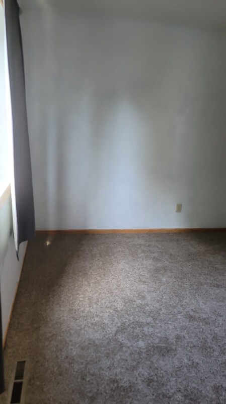 Building Photo - 665 Woodduck Dr