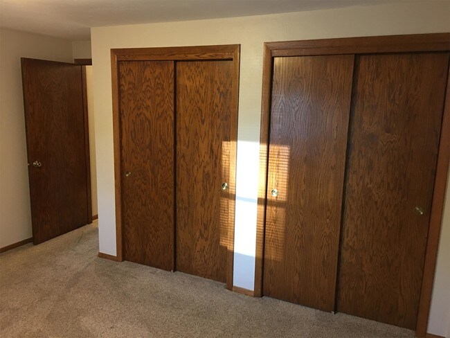 Building Photo - 2100 Kay Marie Rd