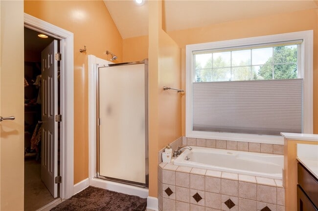 Building Photo - 126 St Andrews Dr