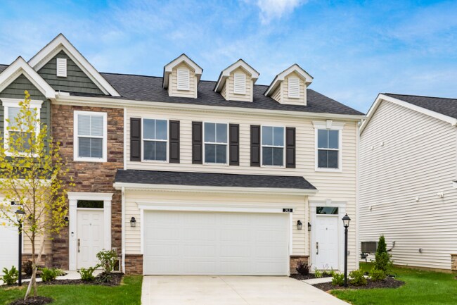 Building Photo - 313 Lenell Lp