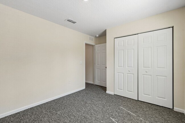 Building Photo - 86928 Mainline Rd