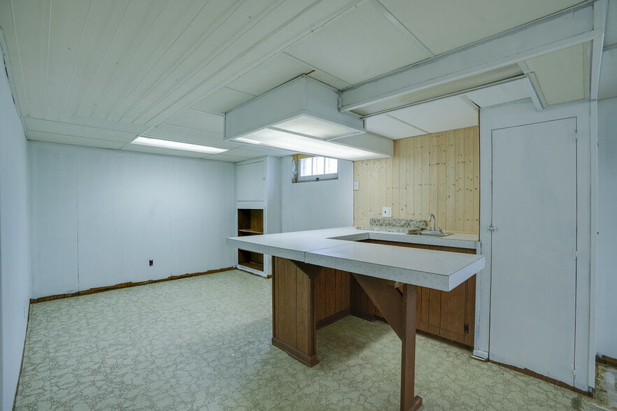 Building Photo - 3748 Perry Ave N