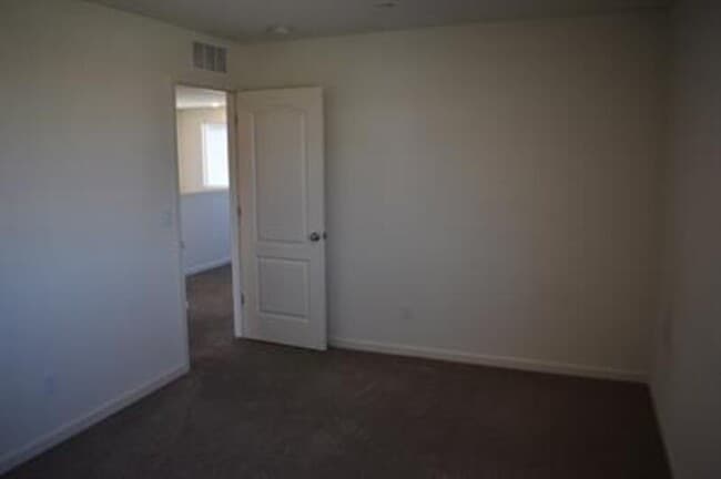 Building Photo - 4297 Lasalle Dr