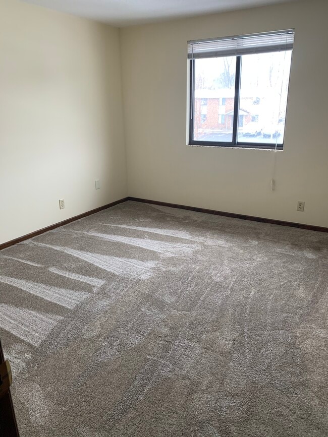 Bedroom - 475 W Mae Rose Ave