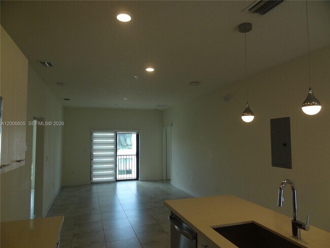 Building Photo - 4670 NW 84th Ave