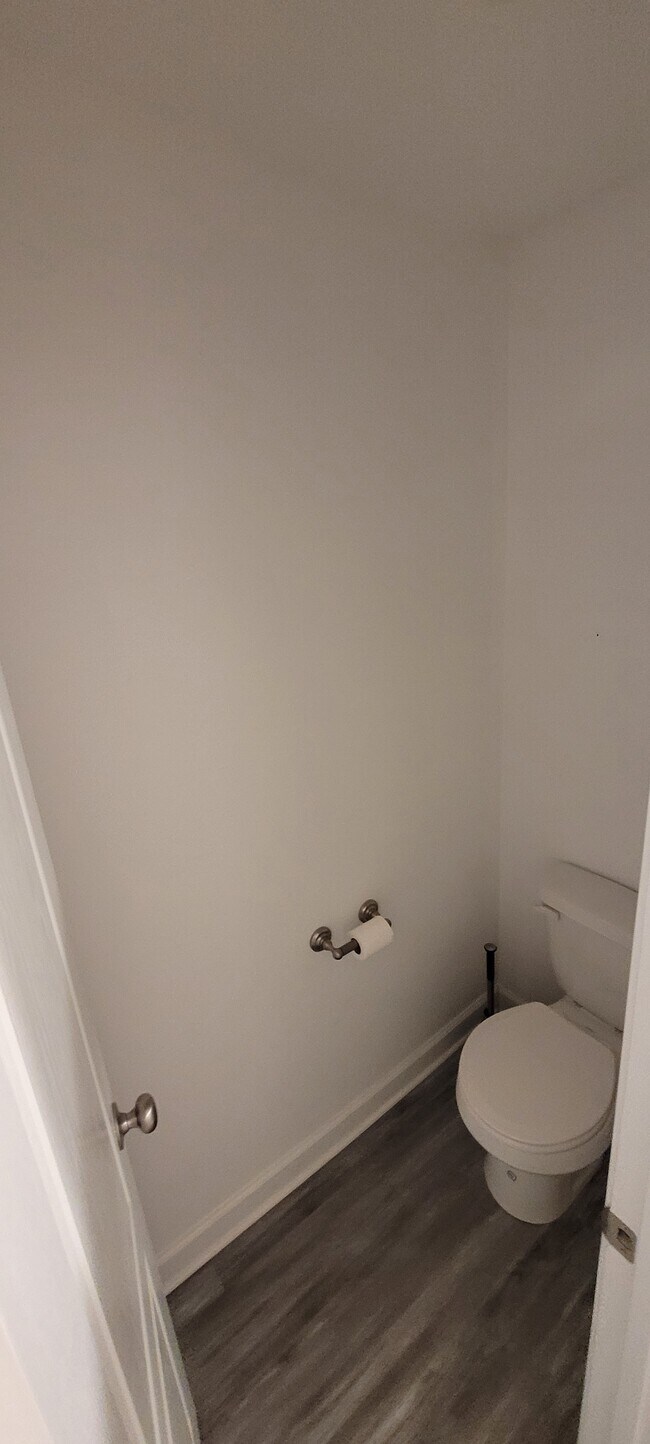 Building Photo - 45 Buena Vis Dr