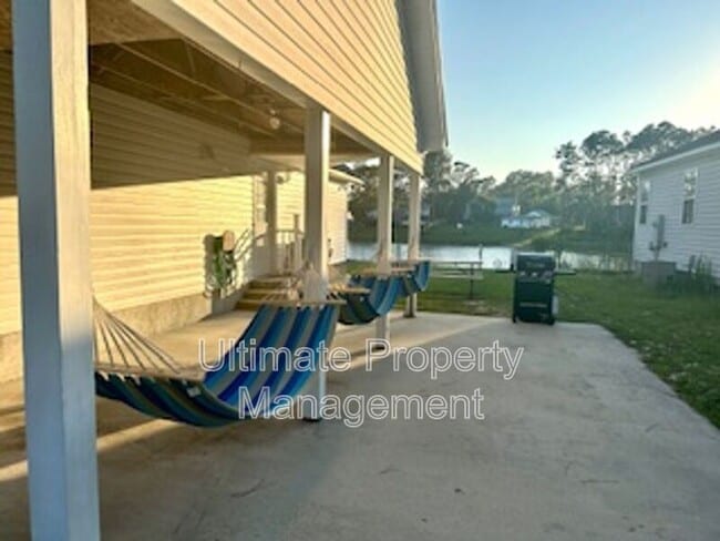 Building Photo - 2447 Frink Lake Dr