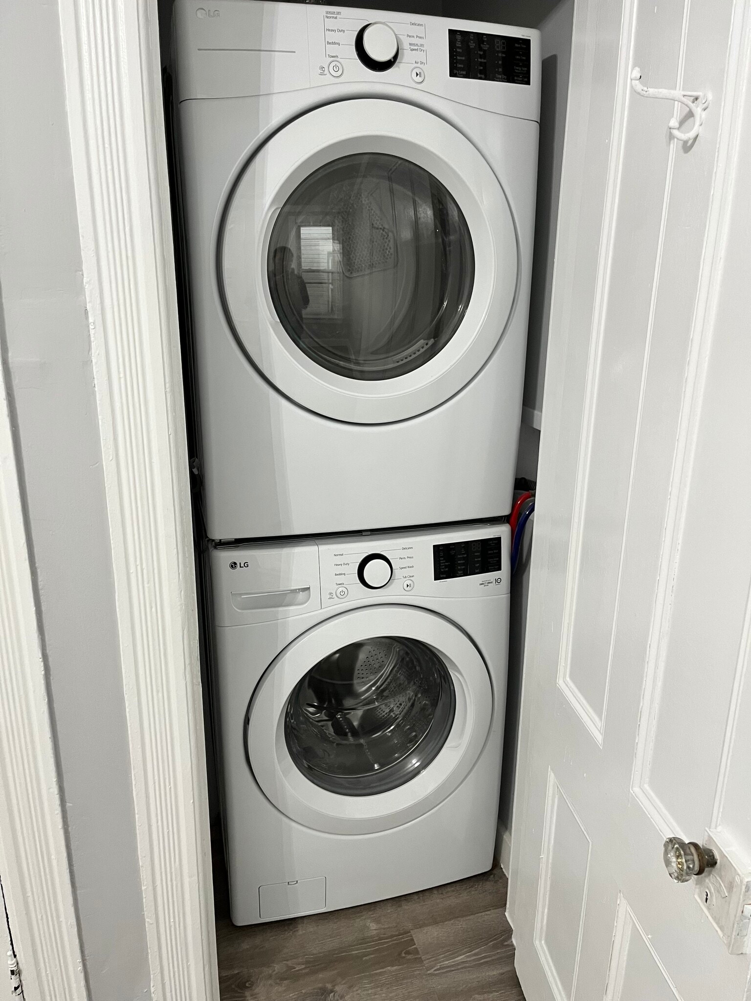 Building Photo - 21 Delaware Ave