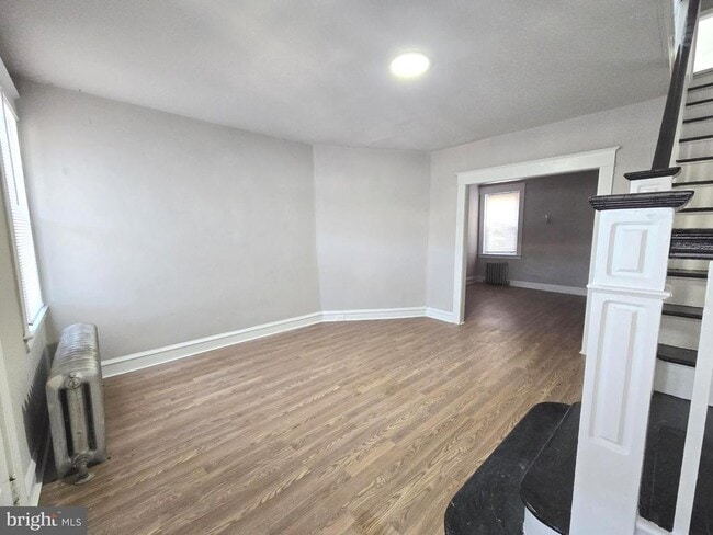 Building Photo - 204 W Duncannon Ave