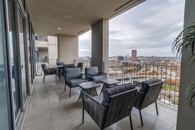 Building Photo - 1717 Arts Plz