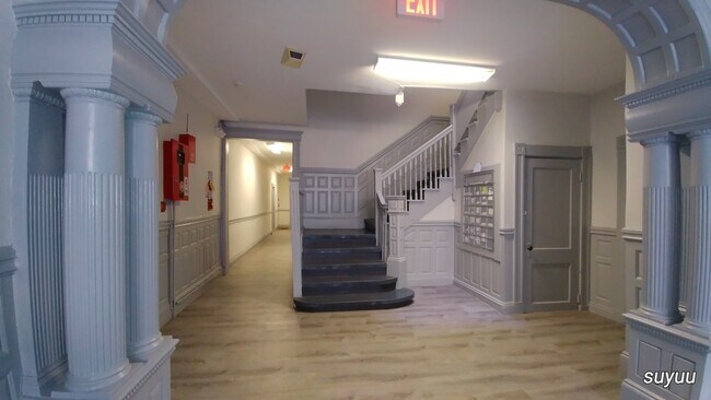 Building Photo - 58 Westland Ave