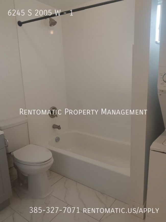 Building Photo - 6245 Margray Dr