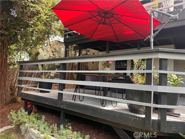 Building Photo - 736 Griffith Pl