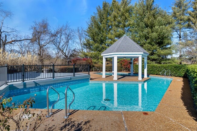 Building Photo - 1217 Carriage Park Dr