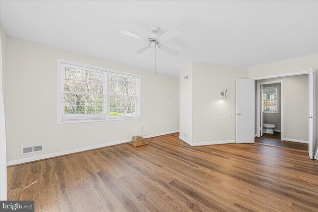 Building Photo - 4838 Drummond Ave