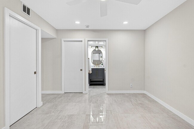 Building Photo - 3351 Spanish Trail