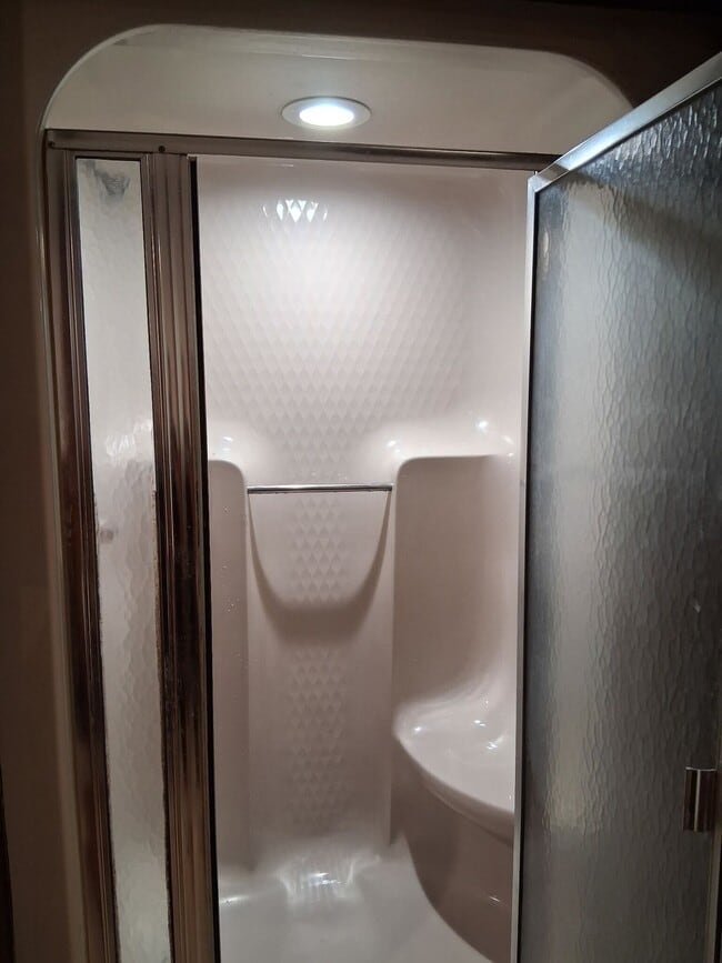 Building Photo - 1215 Tara Rd