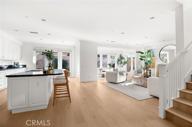 Building Photo - 75 Lupari