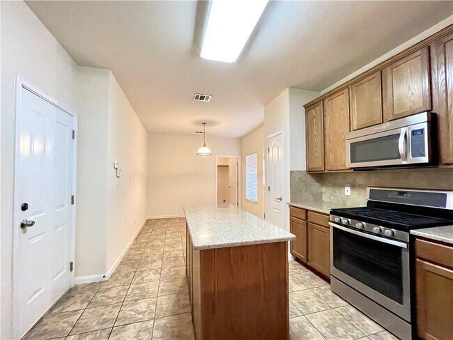 Building Photo - 906 Mesquite Hollow Pl
