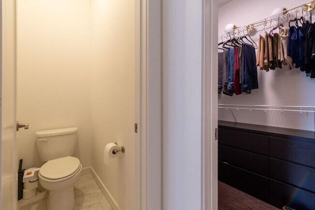 Building Photo - 3 bedroom Beauty in the Heart of Edgewood!