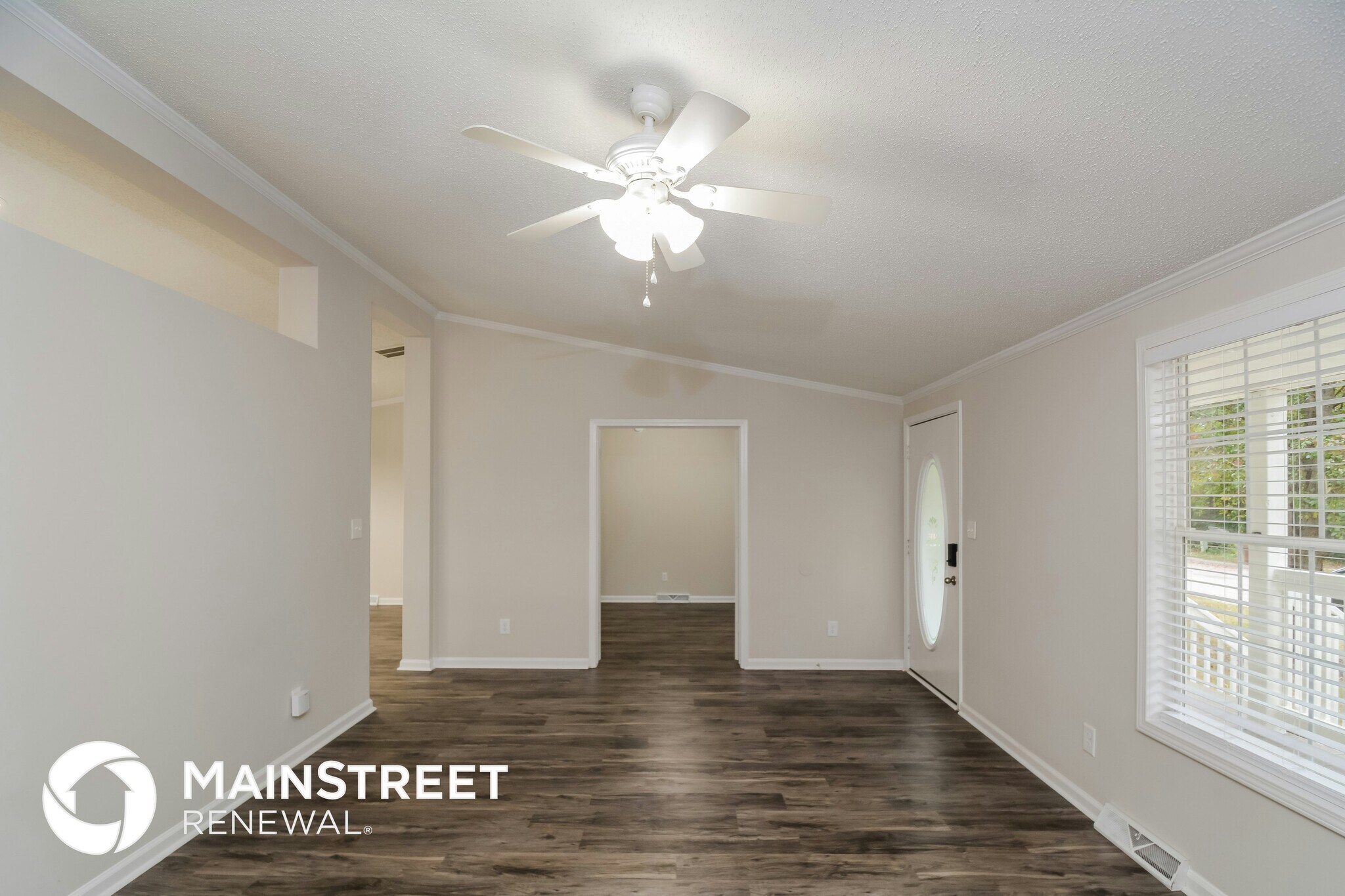 Building Photo - 617 E Walnut Ave