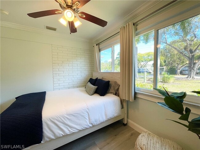 Building Photo - 905 13th St N