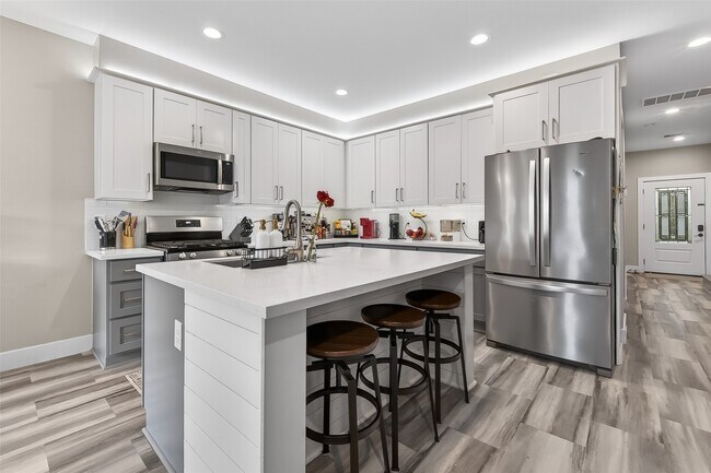 Building Photo - 5417 Texas St