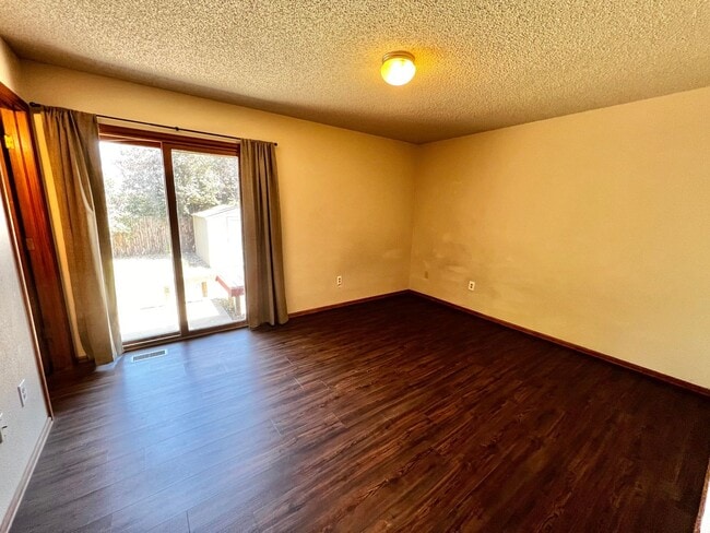 Building Photo - Spacious 4 Bed, 3 Bath Ranch in South Fort Collins