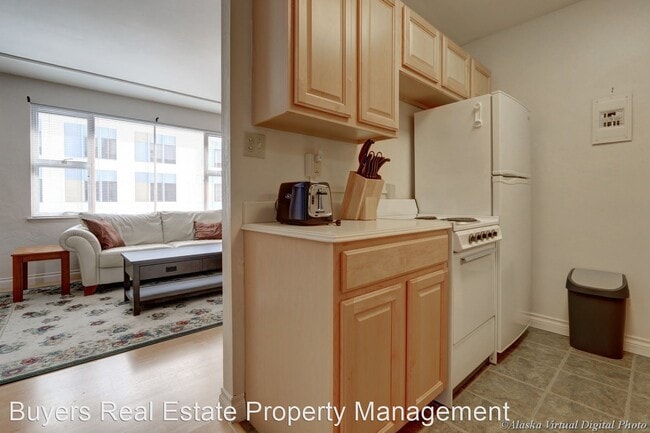 Building Photo - 1 br, 1 bath House - 525 W 3rd Avenue #509