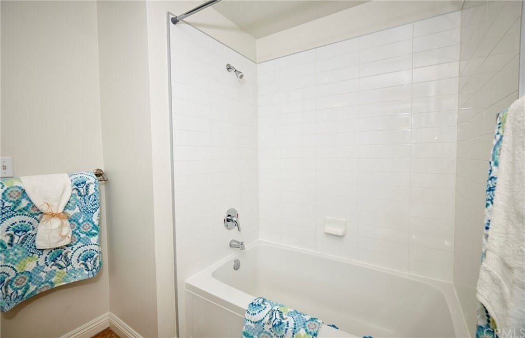 master bedroom bathroom - 435 W Center Street Promenade