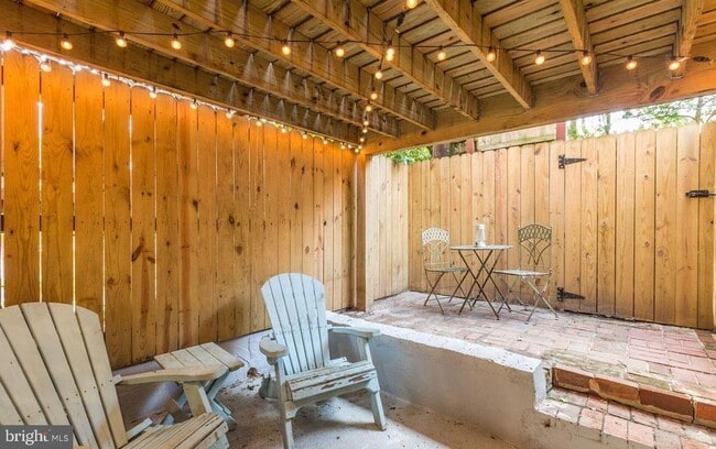 Building Photo - 1932 35th St NW