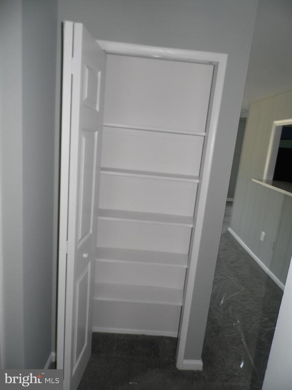 Building Photo - 7306 Donnell Pl