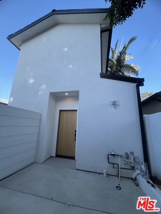 Building Photo - 17243 Kittridge St