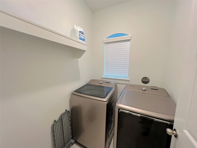 Building Photo - 5147 Klein Orchard Dr