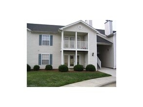 Building Photo - *** $200 OFF FIRST MONTH RENT ***