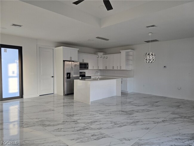 Building Photo - 2916 Nelson Rd N