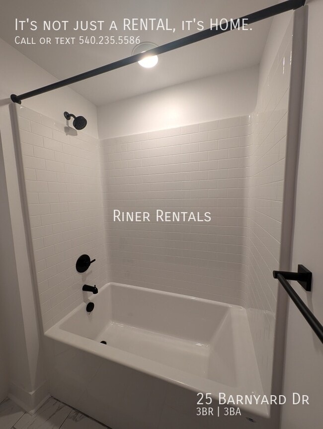 Building Photo - 25 Barnyard Dr