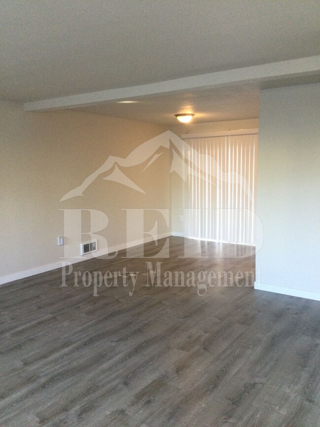Building Photo - 2609 25th St