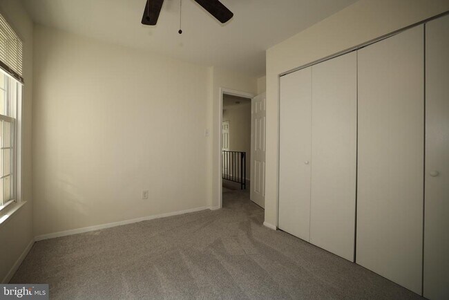 Building Photo - 2400 Ansdel Ct