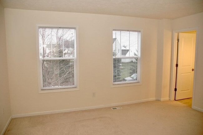 Building Photo - 5867 Timberlake Dr SE