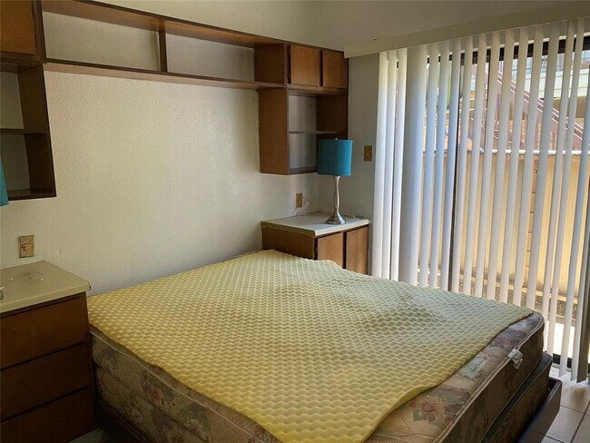 Building Photo - 7901 Cambridge St